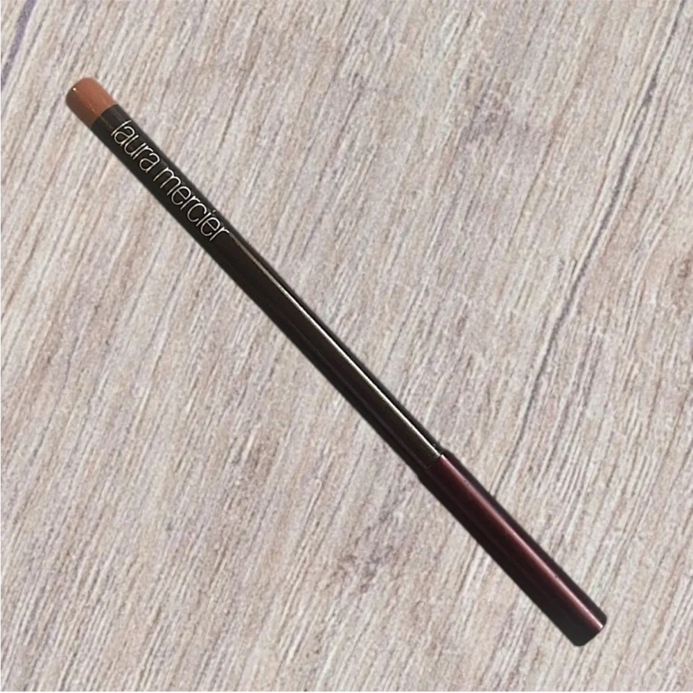 Laura Mercier Lip Pencil In Color baby Lips